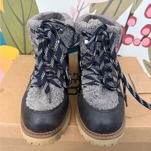 Circus by Sam Edelman Gray and Black Kids Boots